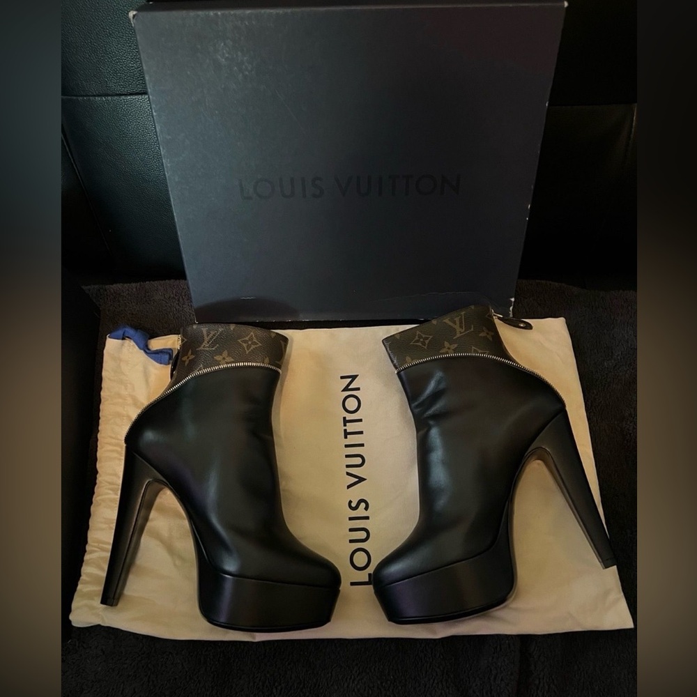 Louis Vuitton Afterglow Platform Ankle Boots - Picture 5 of 8